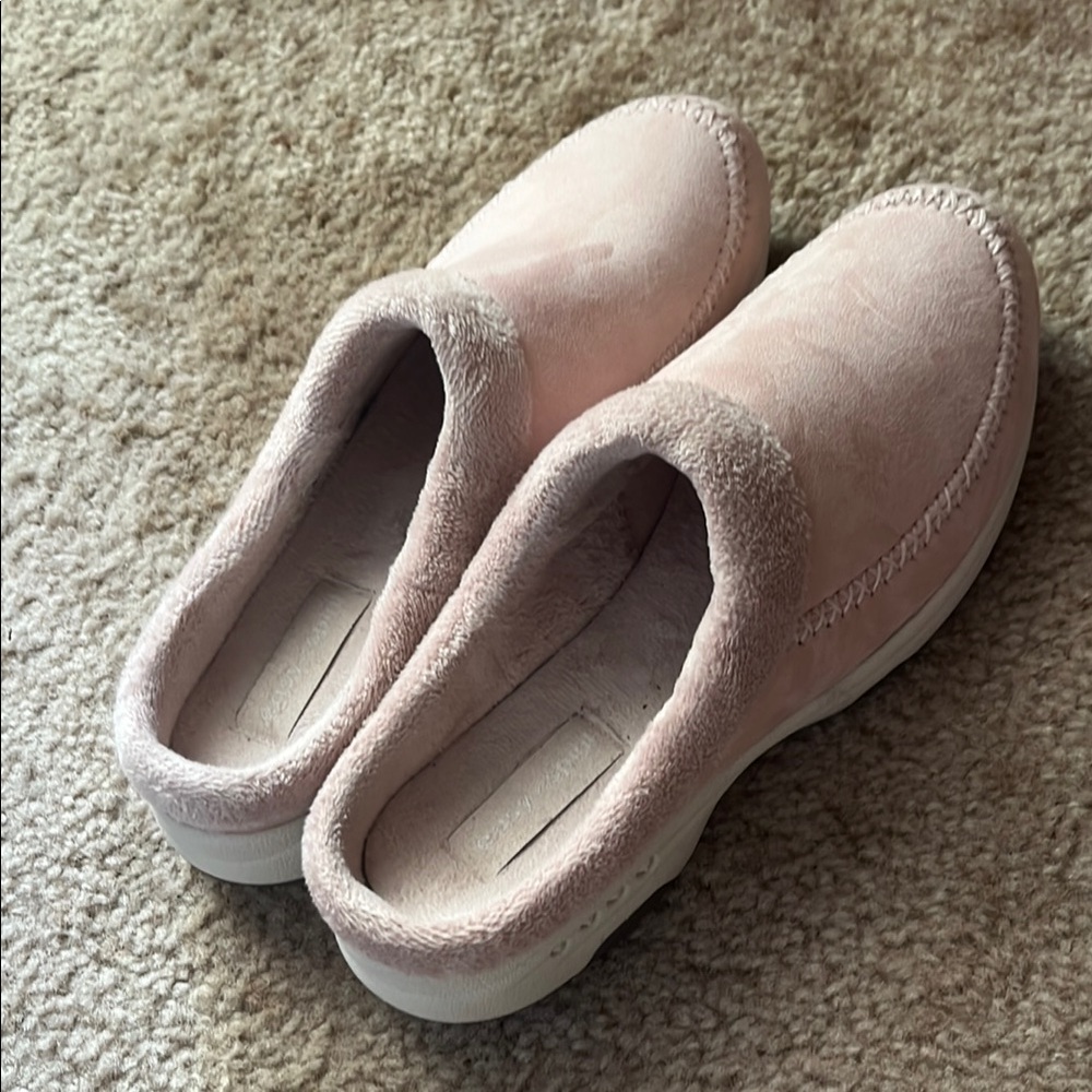 Easy Spirit Pink Cozy Slippers